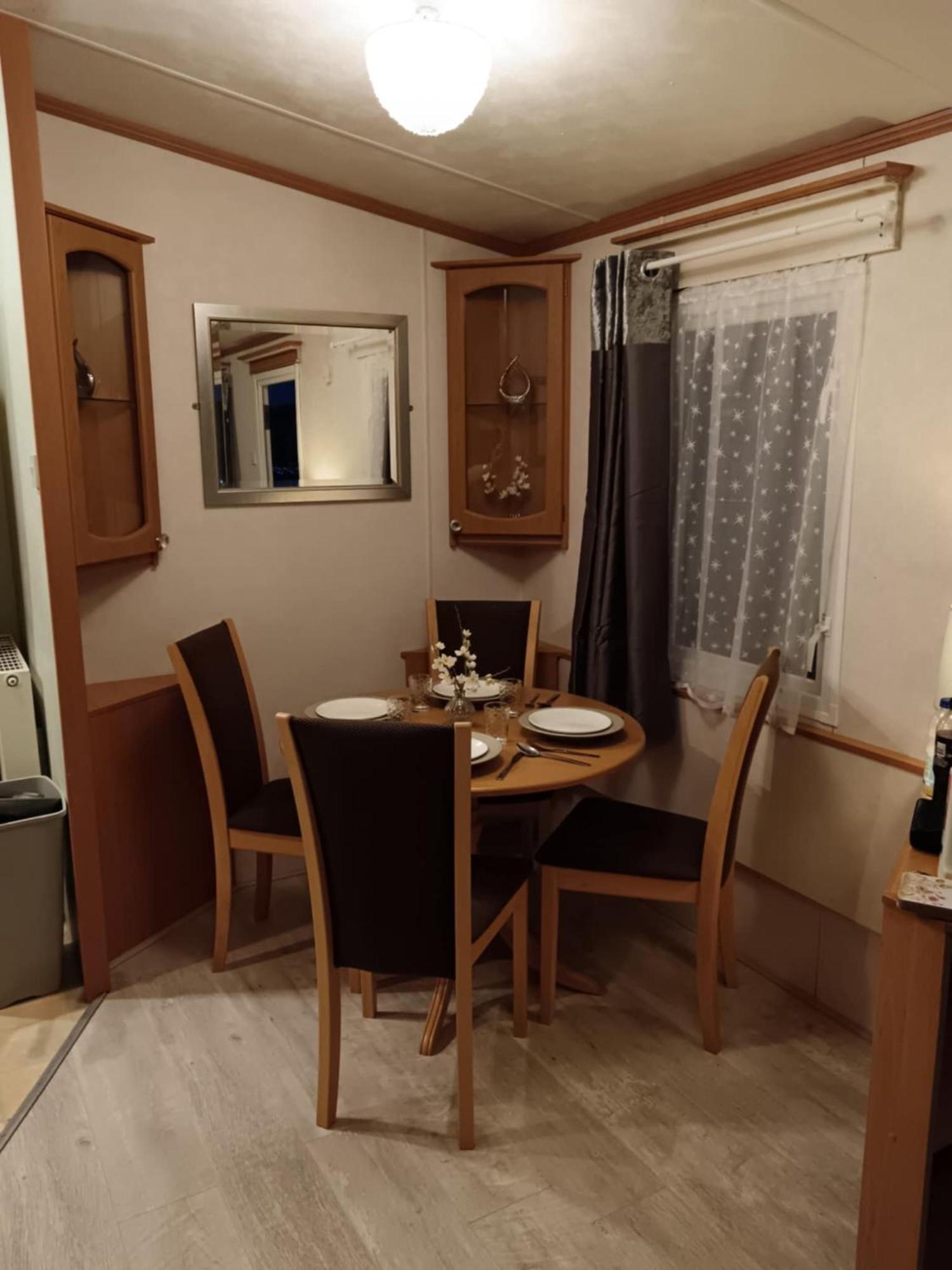 Lovely 3 Bedroom 8 Berth Caravan In リル エクステリア 写真